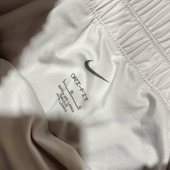 Nike Women's One Dri-FIT Ultra High-Waisted 3" Brief-Lined Shorts - Picture 7 of 9